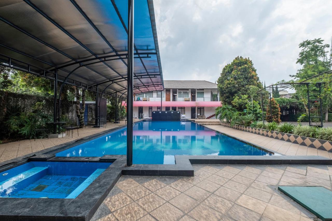 Narima Resort Hotel Lembang Exterior photo